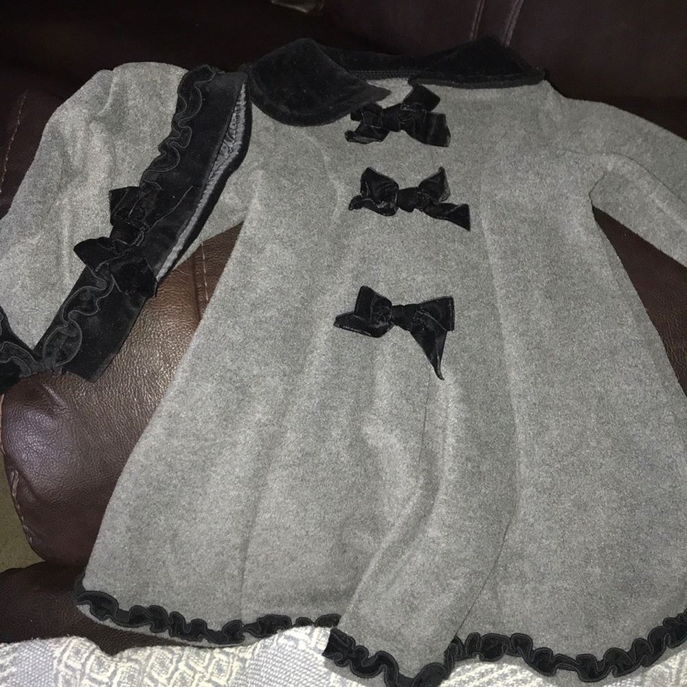 Great holiday Jacket & Hat!